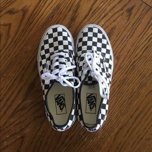 Vans checkerboard authentics (black and off white)